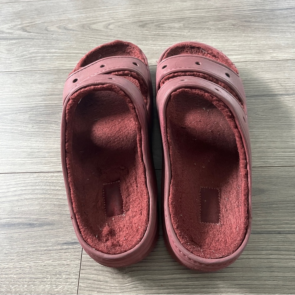 Crocs Mens Maroon Slide Sandals faux Fur Lined Size 13 - Picture 3 of 7